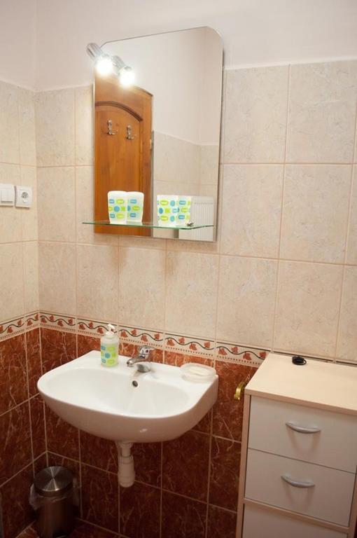 Bornemisza Kuria Apartment Tiszabecs Екстериор снимка