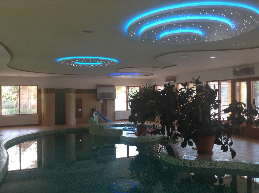 Bornemisza Kuria Apartment Tiszabecs Екстериор снимка